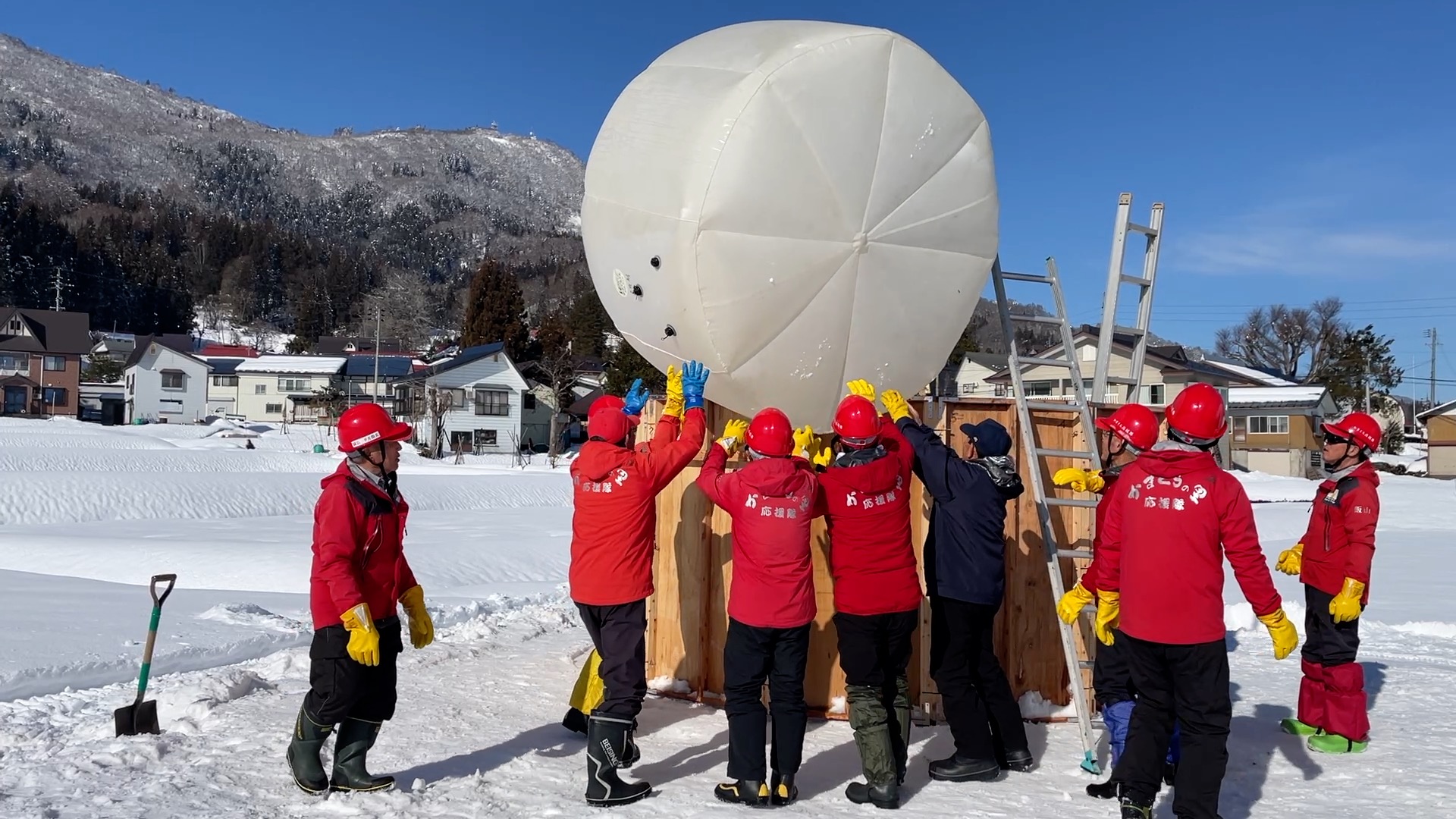 かまくら作り新工法が登場！ 2026年シーズンかまくら作りが始まりました